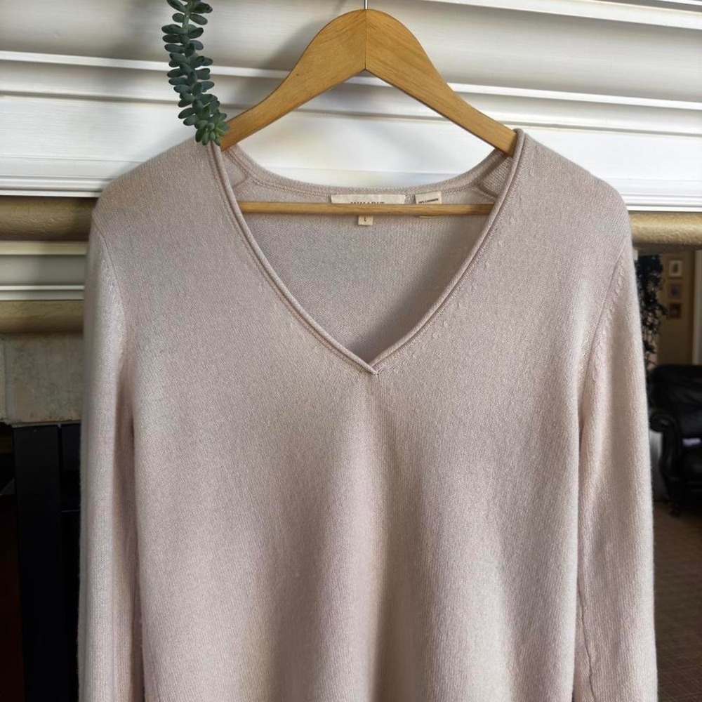 Inhabit cream cashmere V neck sweater fall casual preppy minimalist large - Picture 3 of 6